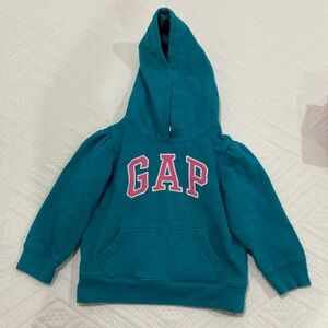 [5/$30] Gap 3T sweatshirt